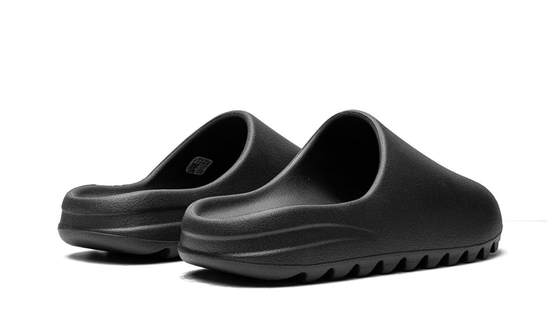 Yeezy Slide Onyx – Rio Kicks